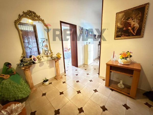 Appartamento Battisti, Taranto, TA Vendita