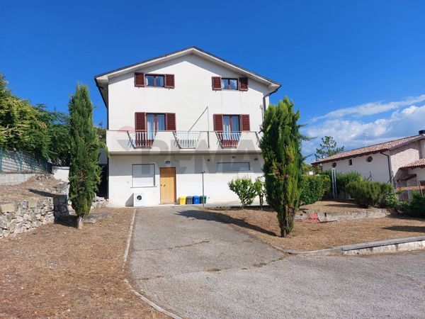 Appartamento Poggio Picenze, AQ Vendita