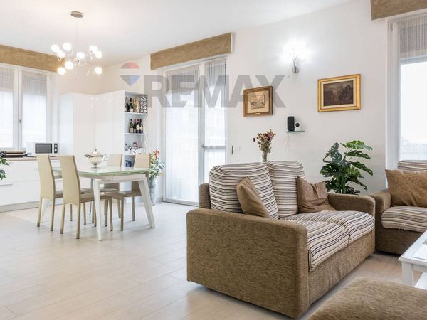 Appartamento Buenos Aires, Milano, MI Vendita