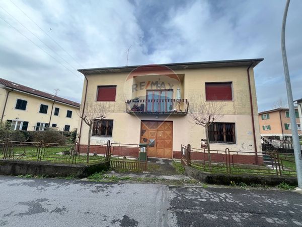 Casa Indipendente Fornaci di Barga, Barga, LU Vendita