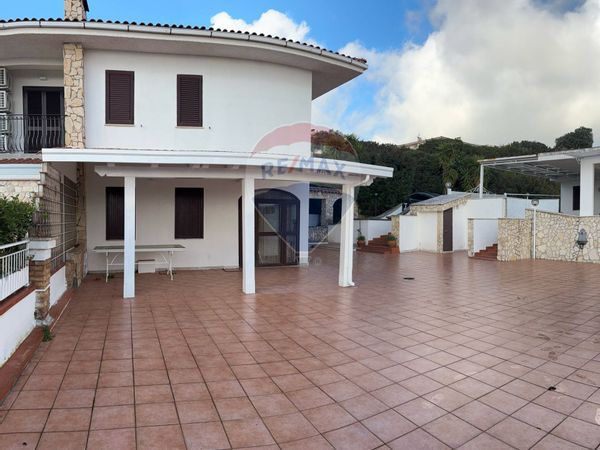 Villa singola Itri, LT Vendita