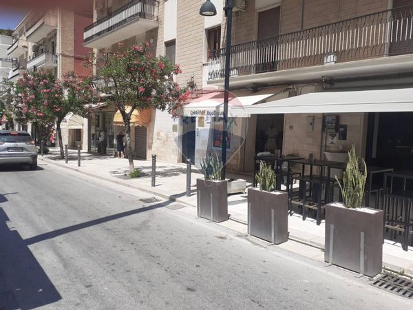 Locale Commerciale Centro, Vieste, FG Affitto - Foto 2