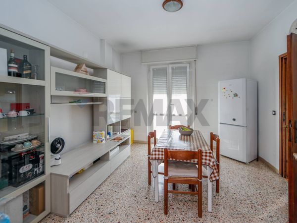 Appartamento Zona Centro, Garbagnate Milanese, MI Vendita