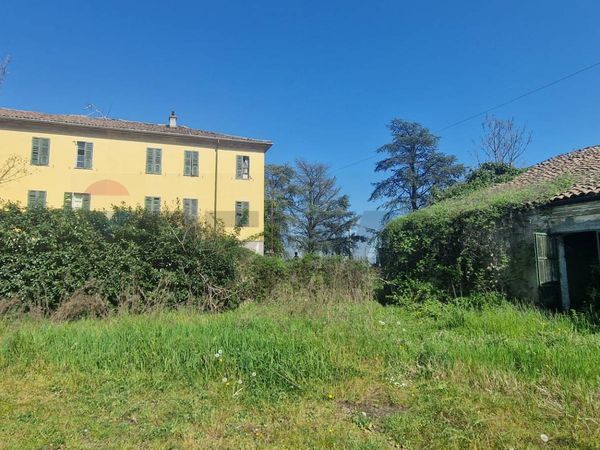 Villa singola Sale, AL Vendita