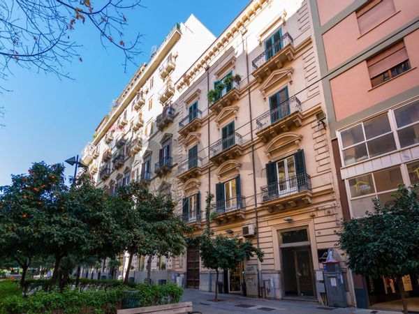 Locale Commerciale Politeama, Palermo, PA Affitto - Foto 2