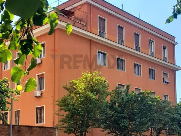 Appartamento S.Giovanni, Roma, RM Affitto