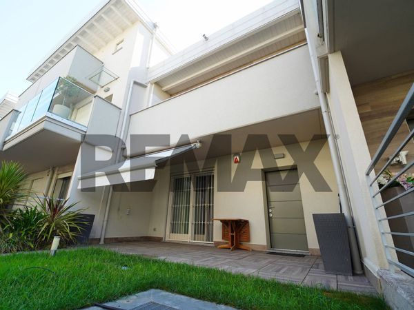 Villa a schiera Roncello, MB Vendita