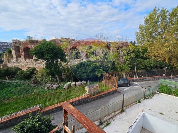 Locale Commerciale Centro, Pozzuoli, NA Affitto - Foto 2