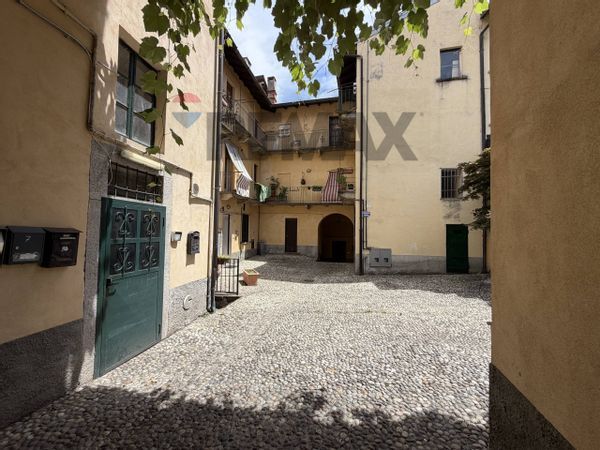 Appartamento Barasso, VA Vendita
