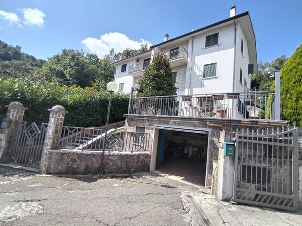 Casa Semindipendente Morcone, BN Vendita