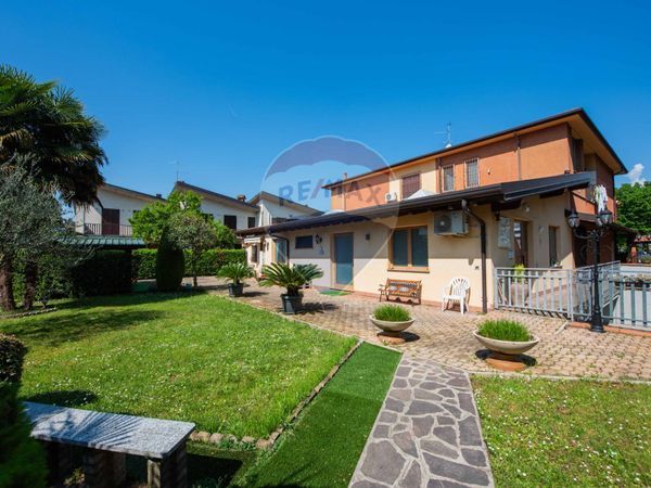 Porzione di villa Curnasco, Treviolo, BG Vendita