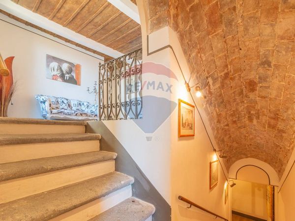 Appartamento Centro Storico, Montalto di Castro, VT Vendita