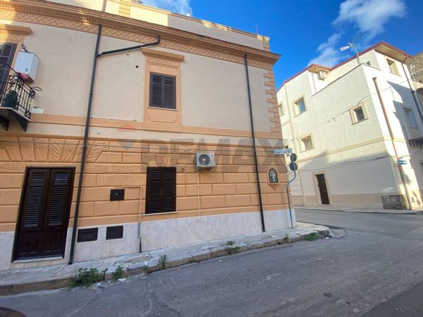 Appartamento Cinisi, PA Vendita