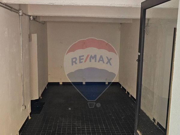 Locale Commerciale Centro, Salerno, SA Affitto - Foto 2