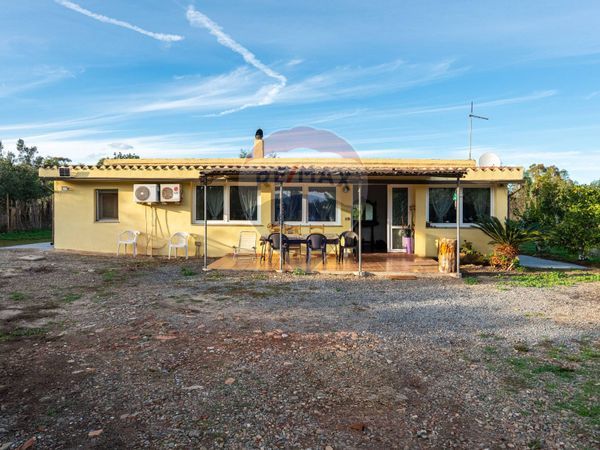 Casa Indipendente Uta, CA Vendita