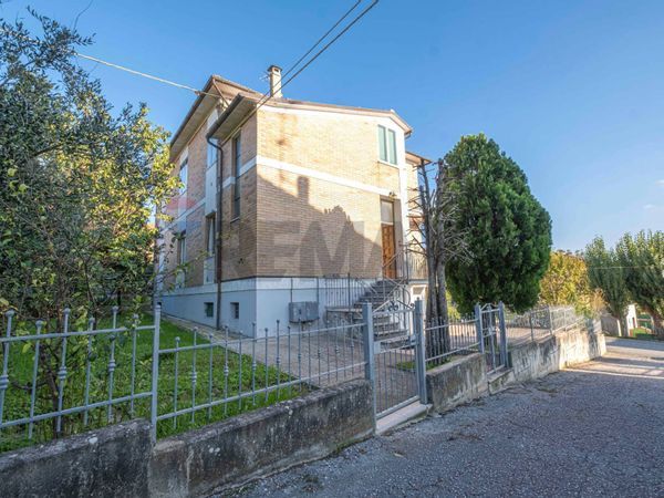 Casa Indipendente Cupramontana, AN Vendita