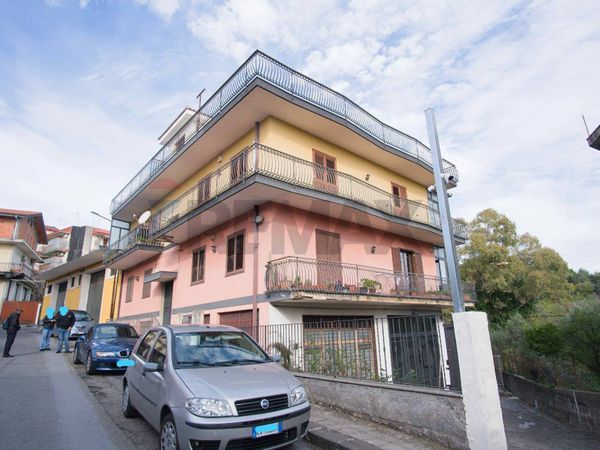 Appartamento Santa Venerina, CT Vendita