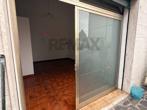 Locale Commerciale Pescara, PE Affitto - Foto 2