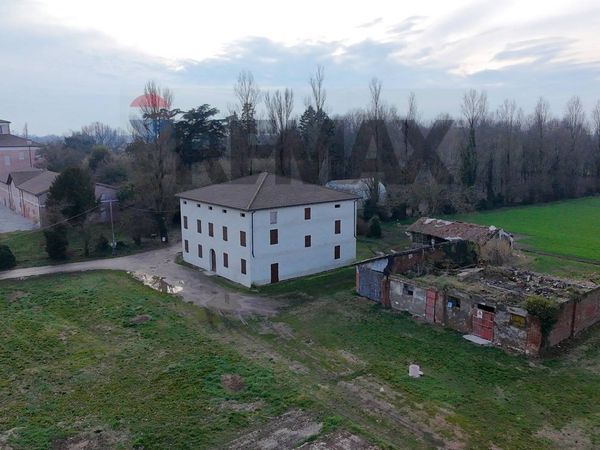 Casa Indipendente Medolla, MO Vendita