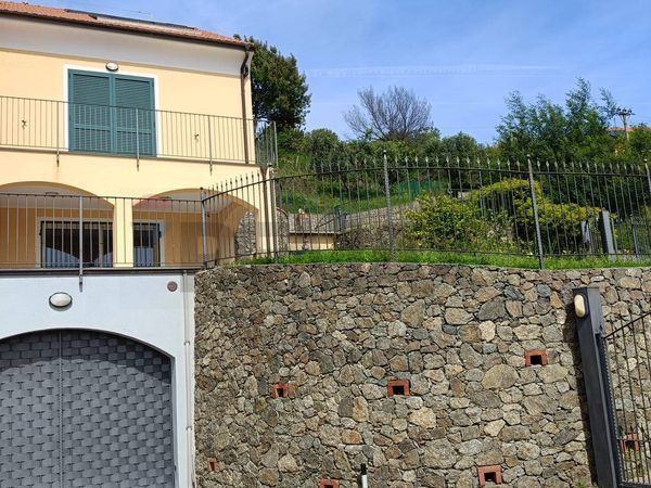 Porzione di villa LeginoZinola, Savona, SV Vendita