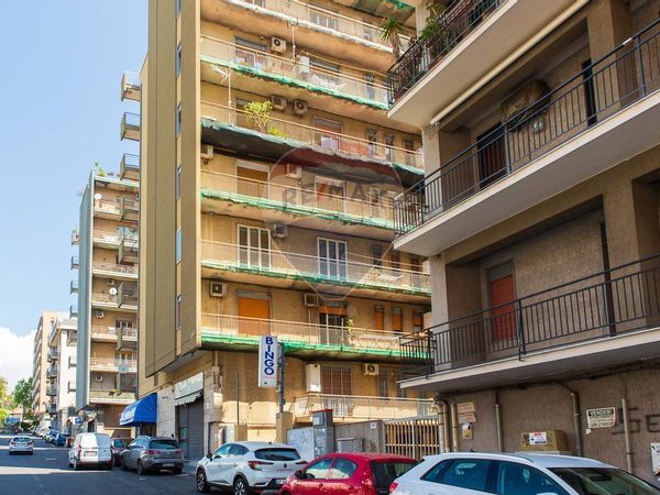 Locale Commerciale Vulcania, Catania, CT Affitto - Foto 3