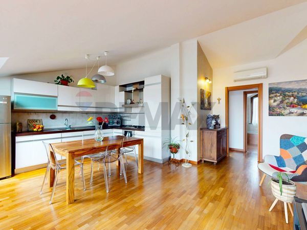 Appartamento Solaro, MI Vendita