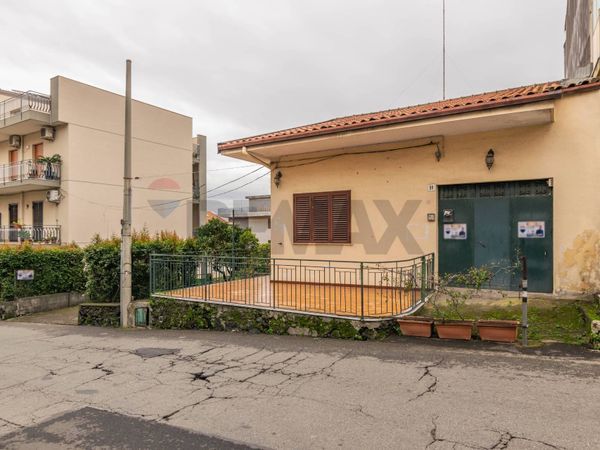 Casa Indipendente Santa Maria La Stella, Aci Sant'Antonio, CT Vendita - Foto 2