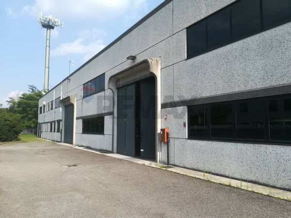 Capannone Industriale Pogliano Milanese, MI Vendita