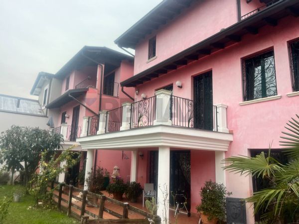 Villa singola Bernareggio, MB Vendita