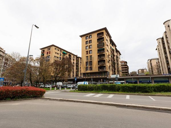 Locale Commerciale De Angeli, Milano, MI Affitto - Foto 2