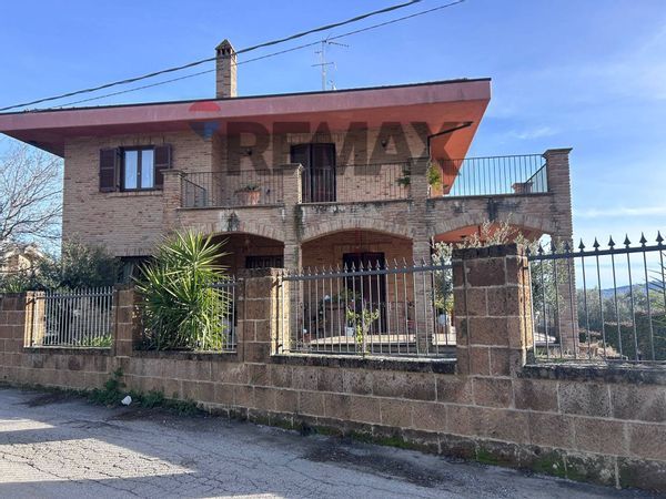 Villa singola Semicentro, Teramo, TE Vendita