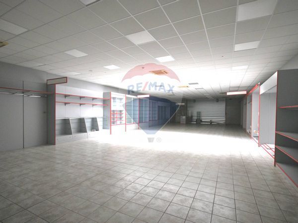 Negozio Zona Centro Storico, San Giovanni in Persiceto, BO Vendita - Foto 2