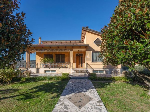 Casa Indipendente Vacri, CH Vendita