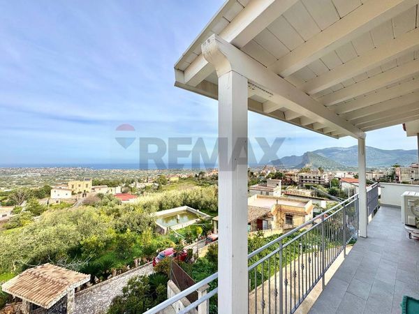 Casa Indipendente Carini, PA Vendita