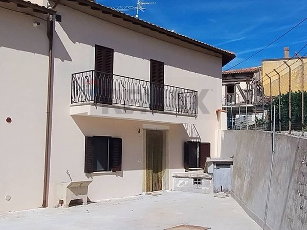 Casa Semindipendente Colle di Roio, L'Aquila, AQ Vendita