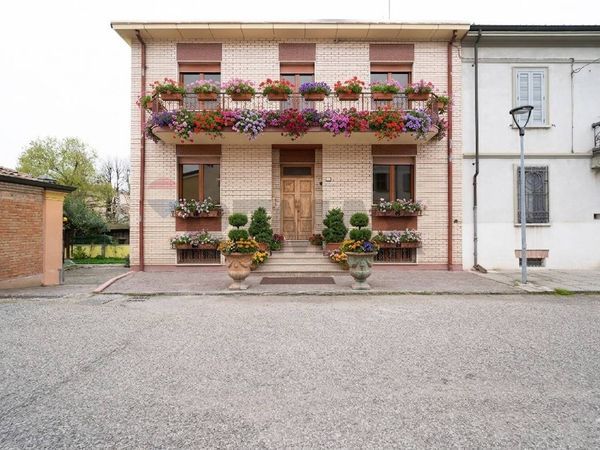 Villa a schiera Guastalla, RE Vendita
