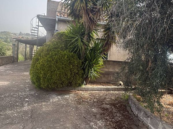 Casa Indipendente Santa Maria di Licodia, CT Vendita