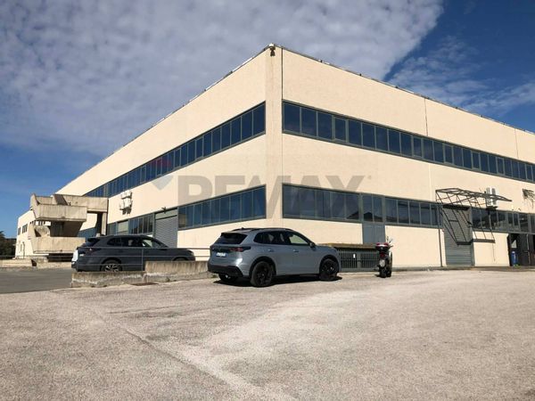 Locale Commerciale Misterbianco, CT Affitto