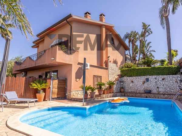 Villa singola Trappitello, Taormina, ME Vendita