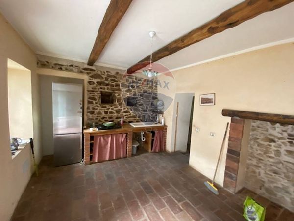 Cascina/Casale Olgiate Molgora, LC Vendita