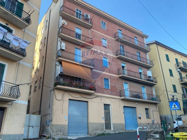 Appartamento Tolfa, RM Vendita