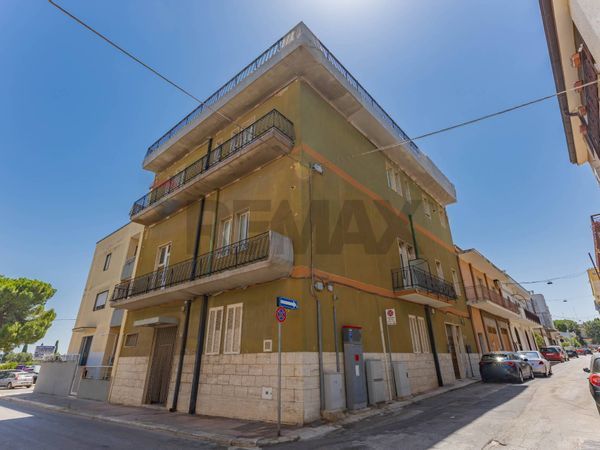 Casa Indipendente Adelfia Canneto, Adelfia, BA Vendita