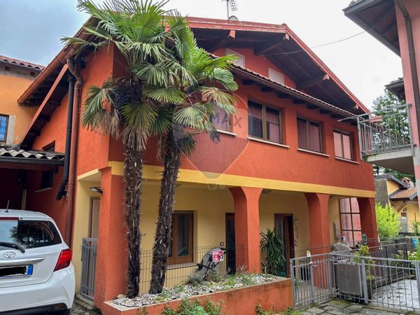 Casa Semindipendente Viggiù, VA Vendita