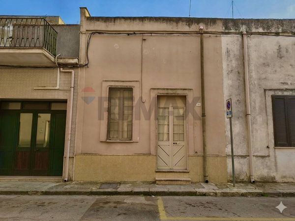 Casa Indipendente San Pancrazio Salentino, BR Vendita