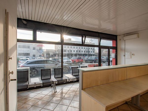 Negozio Porta Milano, Brescia, BS Affitto - Foto 4