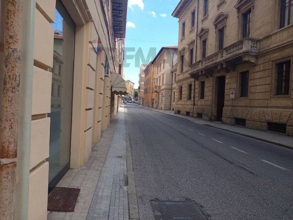 Stanza Centro storico, Ancona, AN Affitto