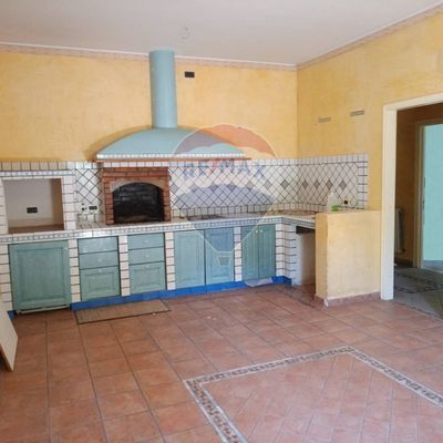 Appartamento Paternò, CT Vendita