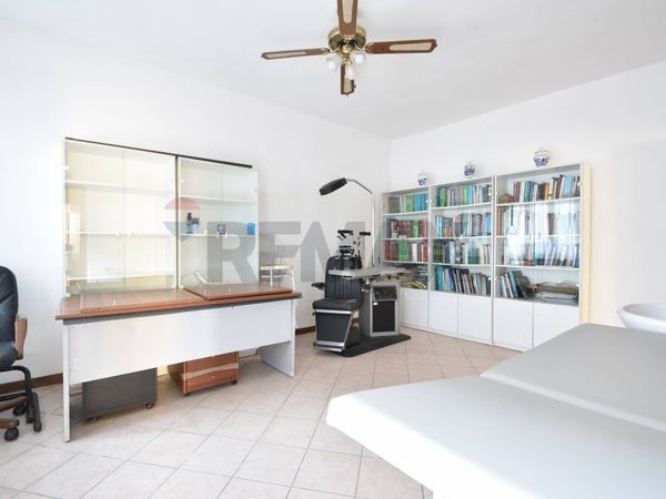 Commerciale Altro Divignano, NO Vendita