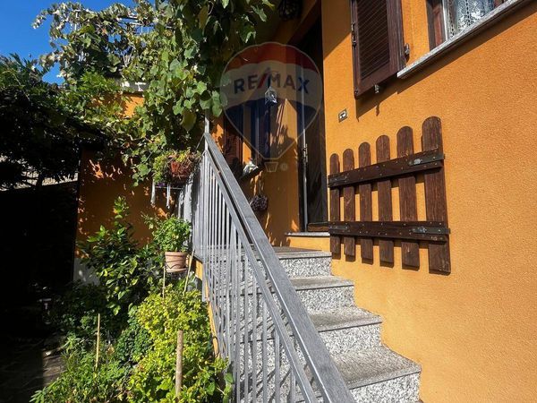 Casa Indipendente Bosco Valtravaglia, Montegrino Valtravaglia, VA Vendita - Foto 2