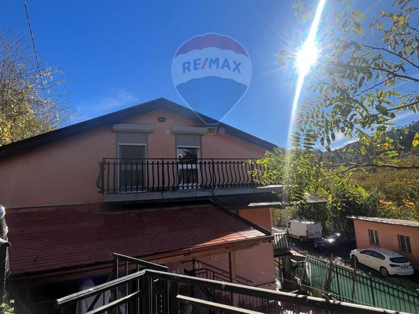 Casa Indipendente Carrodano, SP Vendita